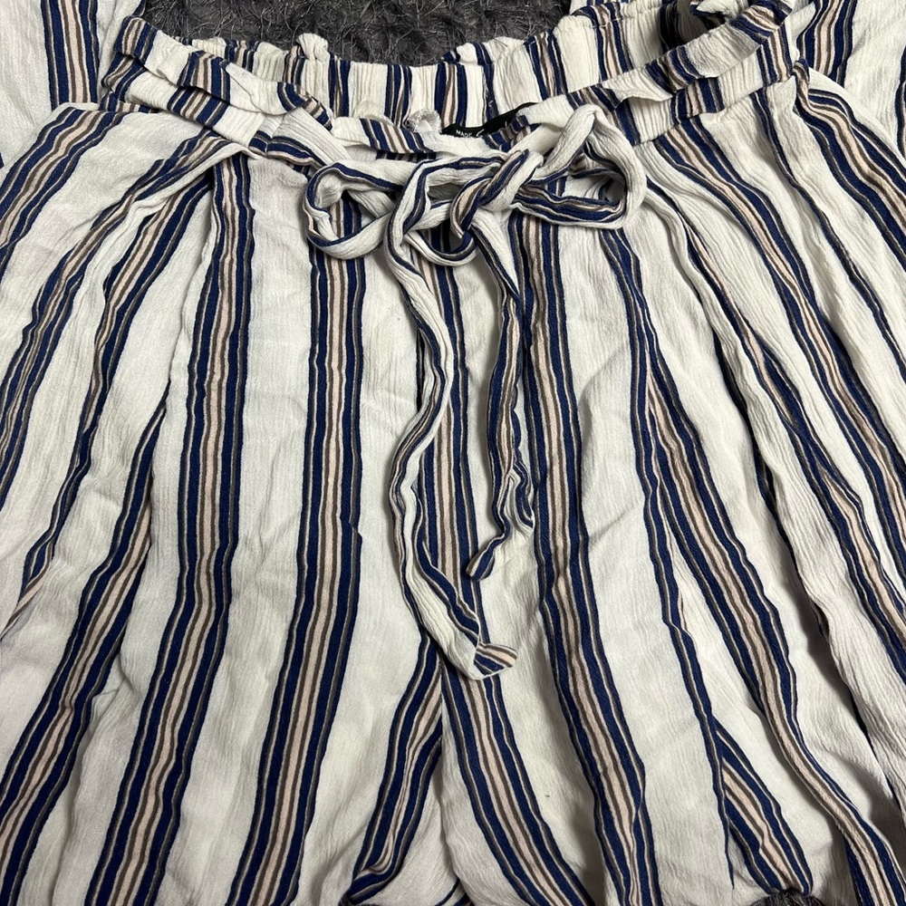 Simplee Apparel Striped Linded Pants with Large Slits on the Pantlegs! - Picture 5 of 16